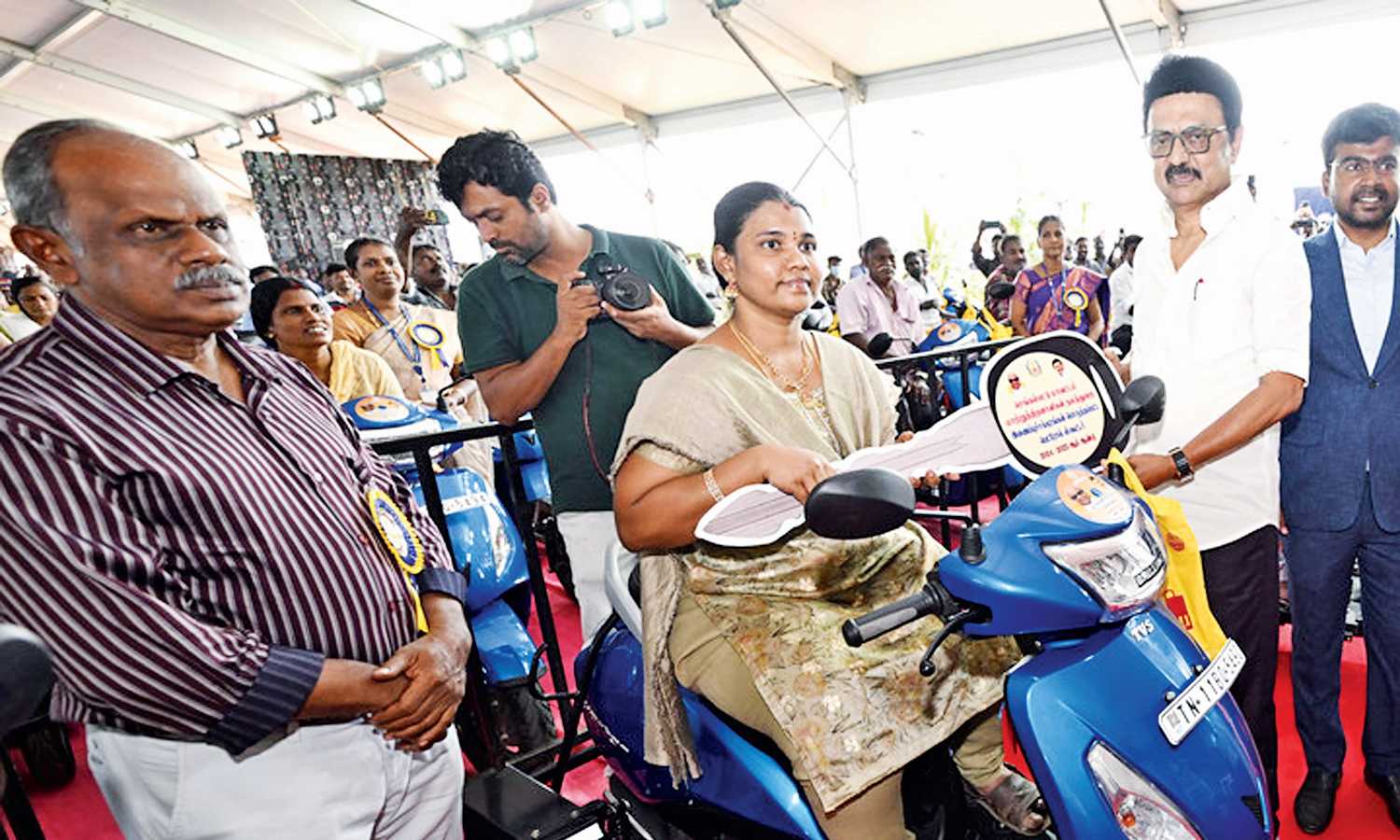 CM Stalin announces SIPCOT park in Chengalpattu CM Stalin announces SIPCOT park in Chengalpattu