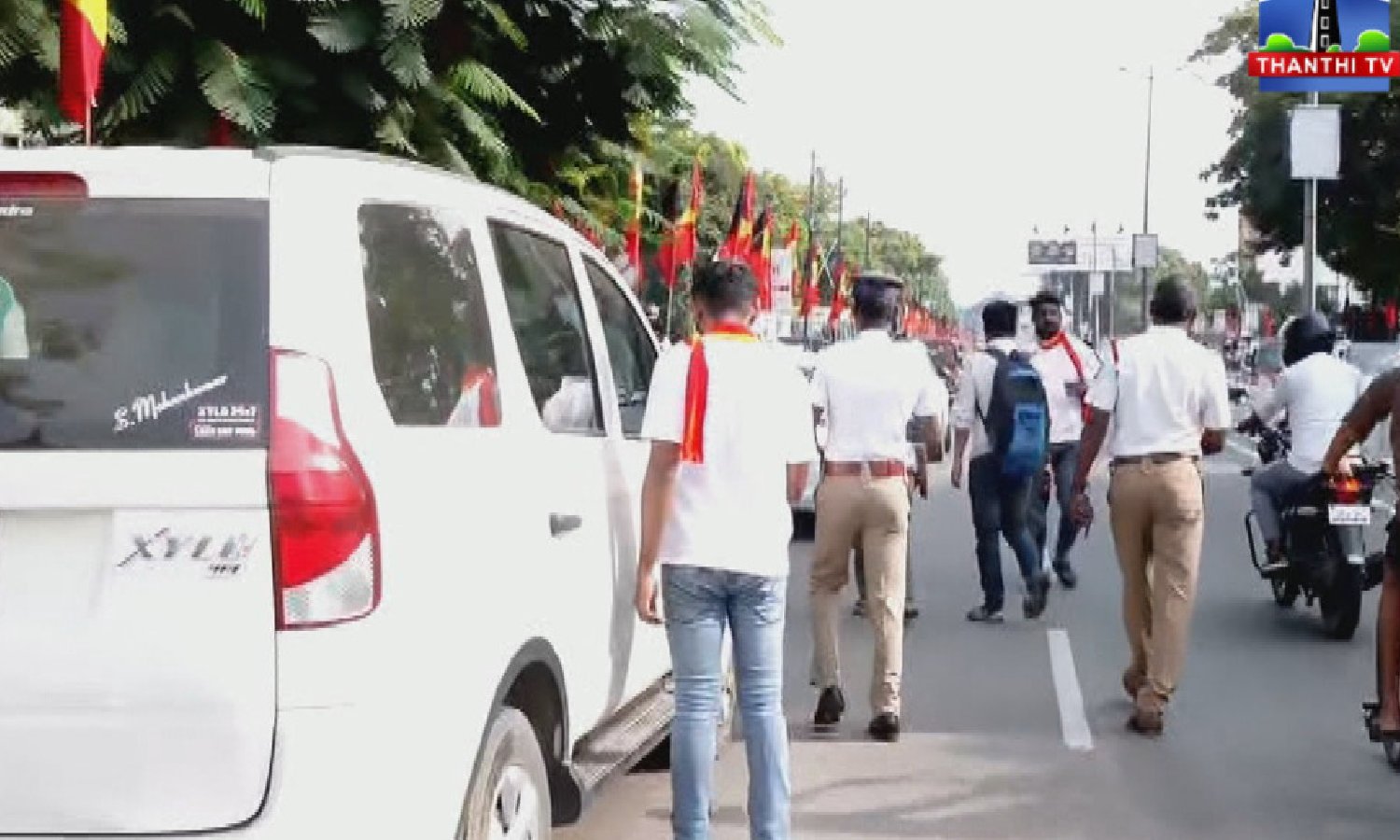 Vijay leaves for Coimbatore to attend TVK booth committee conference Vijay leaves for Coimbatore to attend TVK booth committee conference