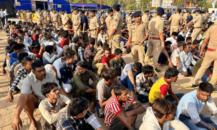 More than 1,000 illegal Bangladeshi immigrants detained in crackdown at Ahmedabad, Surat More than 1,000 illegal Bangladeshi immigrants detained in crackdown at Ahmedabad, Surat