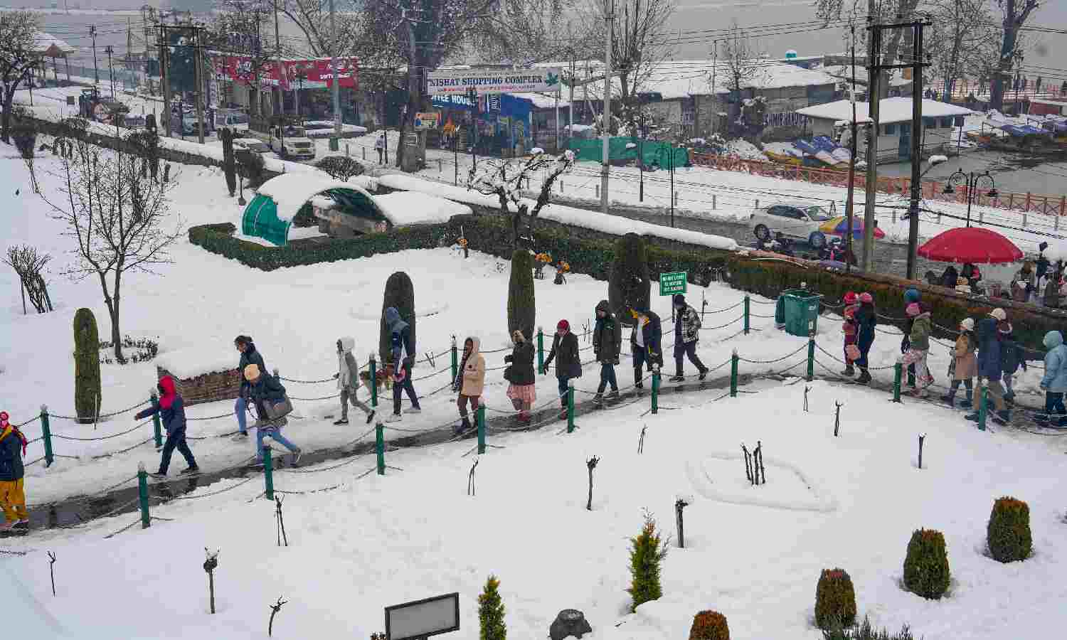 Pahalgam attack: 48 tourist sites in Kashmir shut amid security concerns Pahalgam attack: 48 tourist sites in Kashmir shut amid security concerns