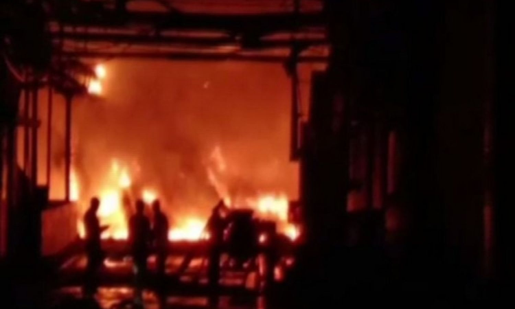 Blast at Virudhunagar firecracker godown triggers fire Blast at Virudhunagar firecracker godown triggers fire