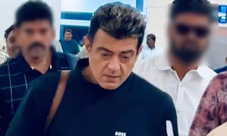 Ajith undergoes physiotherapy for knee buckling Ajith undergoes physiotherapy for knee buckling
