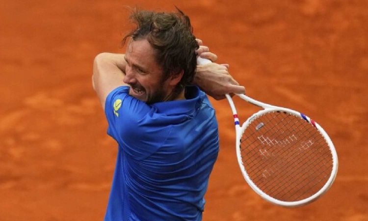 Sinner considered quitting tennis before he accepted 3-month ban in doping case Sinner considered quitting tennis before he accepted 3-month ban in doping case