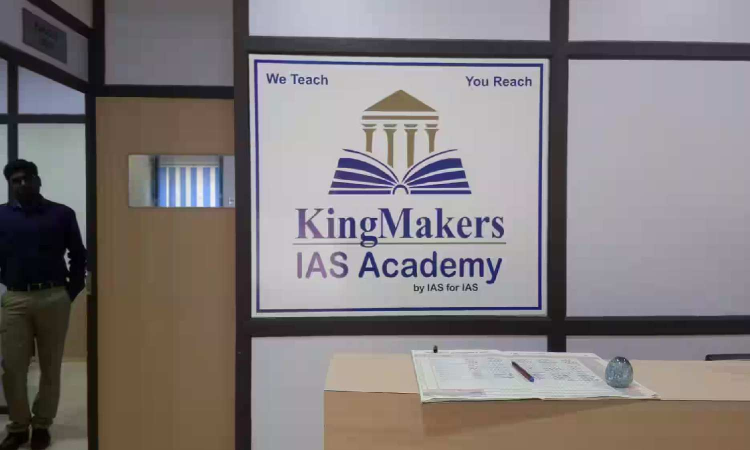 KingMakers IAS Academy felicitates its achievers KingMakers IAS Academy felicitates its achievers