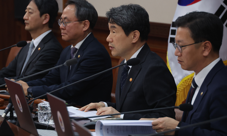 South Korea: Acting President urges efforts for fair election in first Cabinet meeting South Korea: Acting President urges efforts for fair election in first Cabinet meeting
