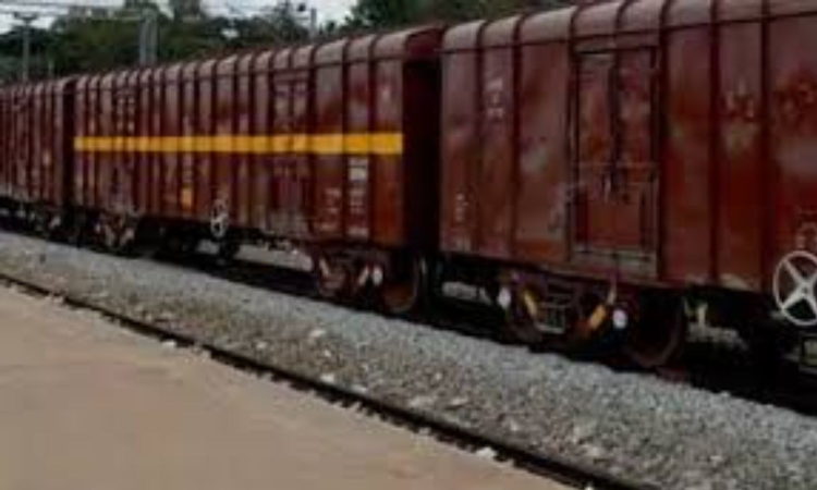 Petrol leak in freight train at Cholavandan averted on time; train traffic affected Petrol leak in freight train at Cholavandan averted on time; train traffic affected