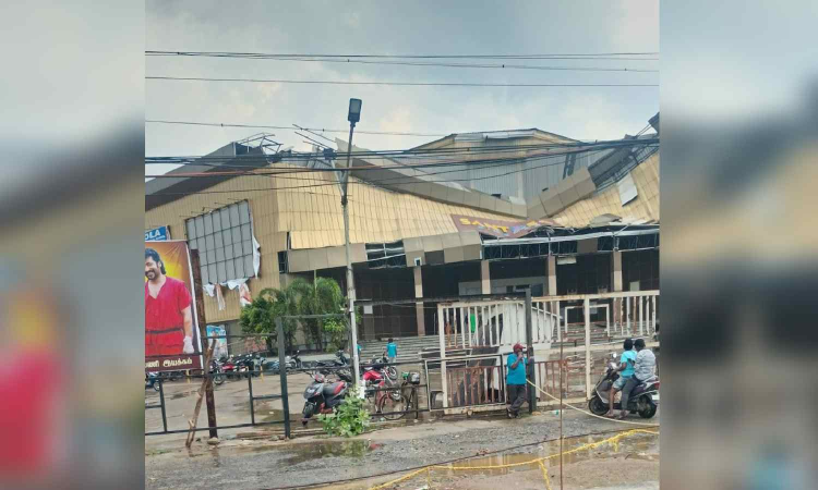 Watch | Portion of roof collapses in cinema theatre near Chennai