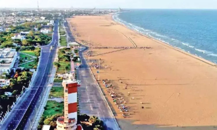 Four youths rescued from drowning at Marina Beach Four youths rescued from drowning at Marina Beach