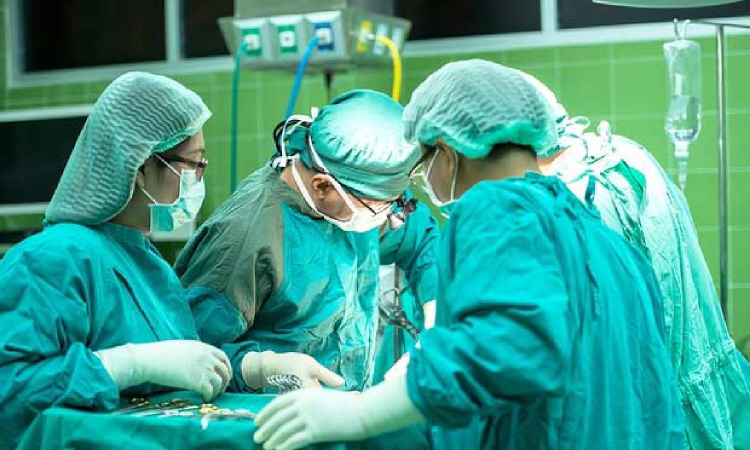 Doctors treat 2 women with complex brain aneurysms in Madurai Doctors treat 2 women with complex brain aneurysms in Madurai