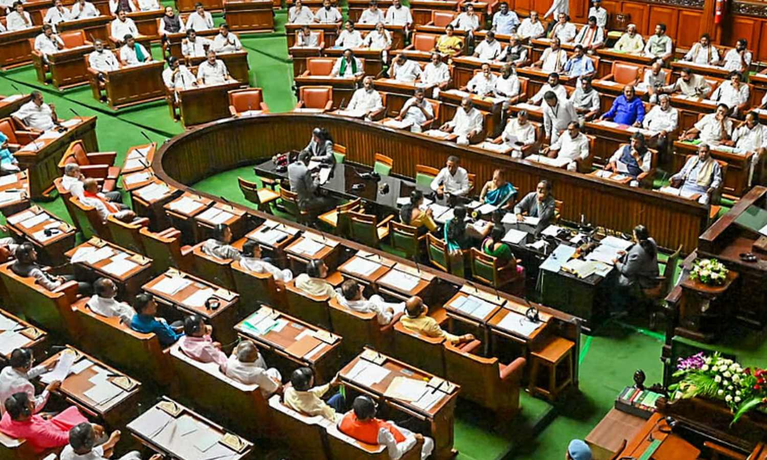Opposition parties protest delay in appointing assembly LoP