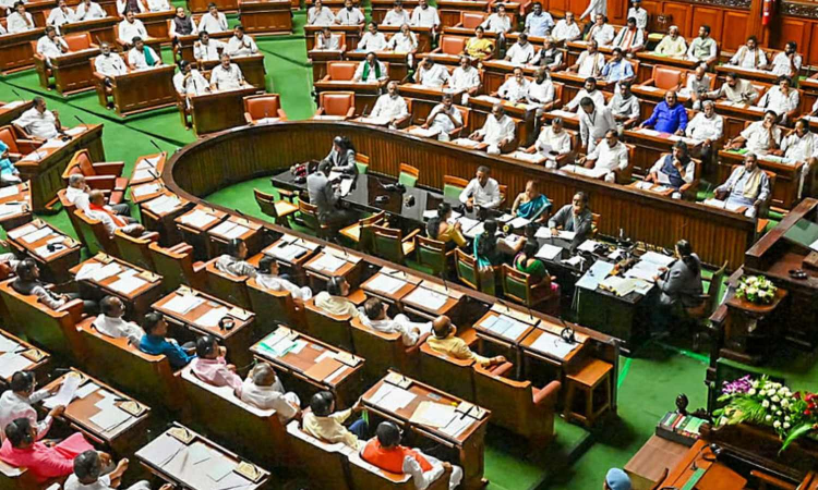 Opposition parties protest delay in appointing assembly LoP