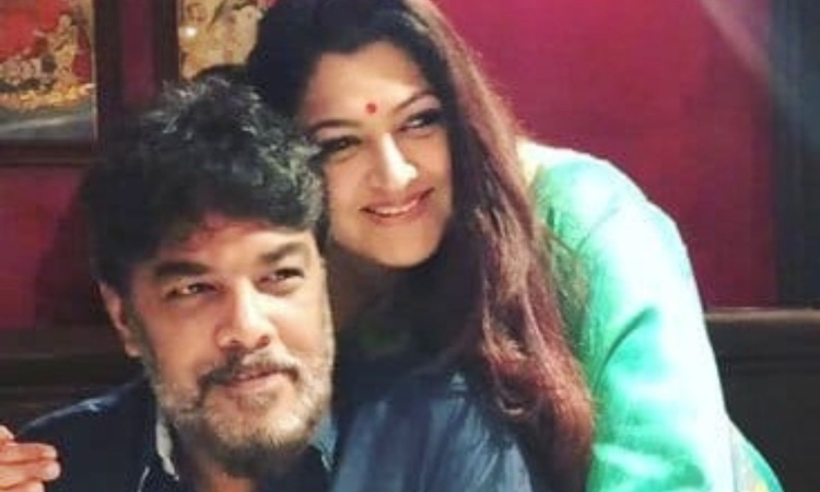 Actress Khushbu tells husband Sundar C: I knew you were destined to rule as king of commercial cinema! Actress Khushbu tells husband Sundar C: I knew you were destined to rule as king of commercial cinema!