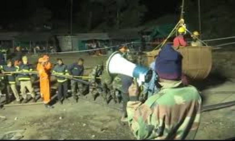 Rescue efforts underway for 260 workers trapped in a South African gold mine Rescue efforts underway for 260 workers trapped in a South African gold mine