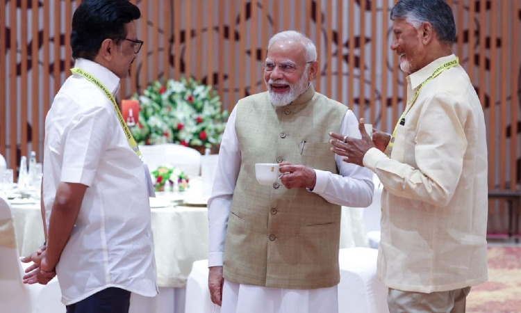 At Niti Aayog meet, TN CM demands 50 percent share in central taxes At Niti Aayog meet, TN CM demands 50 percent share in central taxes