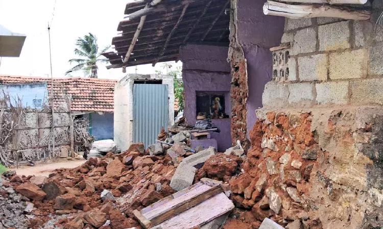 Heavy rain disrupts normalcy in Nilgiris, Coimbatore