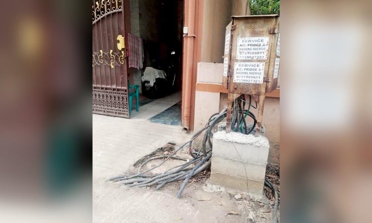 Chennai Citizen Connect: Exposed cables pose threat to Kodungaiyur residents Chennai Citizen Connect: Exposed cables pose threat to Kodungaiyur residents