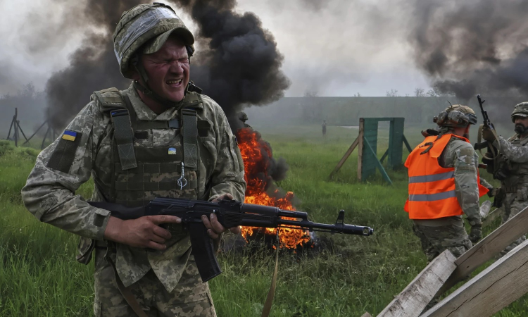 Russia seizes Ukrainian border villages as its massive bombing campaign slows Russia seizes Ukrainian border villages as its massive bombing campaign slows