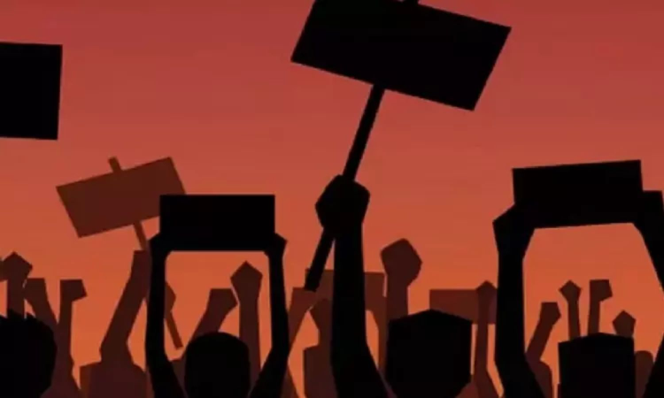 Melakottaiyur locals stage protest seeking clean drinking water