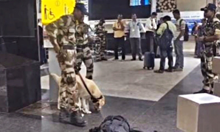 Abandoned bag triggers panic at Coimbatore airport Abandoned bag triggers panic at Coimbatore airport