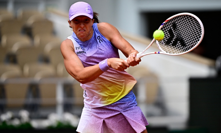 French Open: Swiatek survives scare French Open: Swiatek survives scare