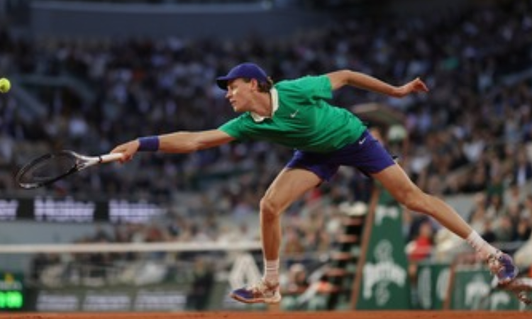 Sinner sinks Djokovic to set up final clash against Alcaraz at French Open Sinner sinks Djokovic to set up final clash against Alcaraz at French Open