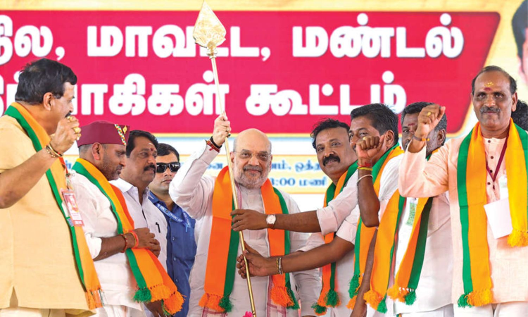 Amit Shah reiterates coalition govt talk in Madurai; ally AIADMK in a spot Amit Shah reiterates coalition govt talk in Madurai; ally AIADMK in a spot