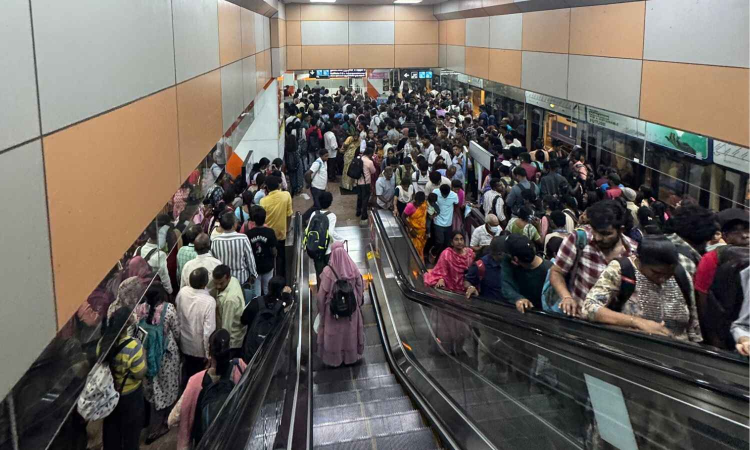 Glitch disrupts Chennai Metro Rail service till airport station Glitch disrupts Chennai Metro Rail service till airport station
