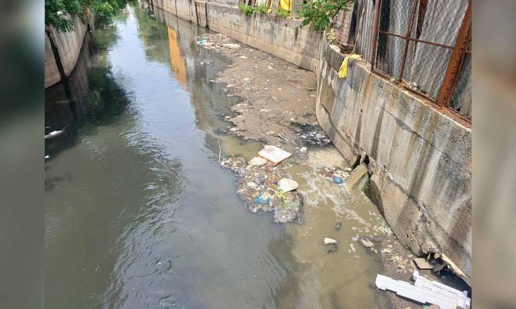 Kodungaiyur residents live in fear of flooding as canals turn dumpyard Kodungaiyur residents live in fear of flooding as canals turn dumpyard