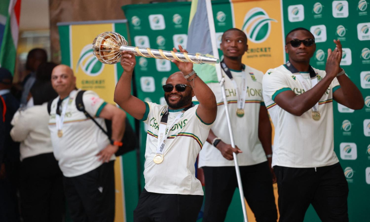 Test champs South Africa returns home to rousing welcome Test champs South Africa returns home to rousing welcome