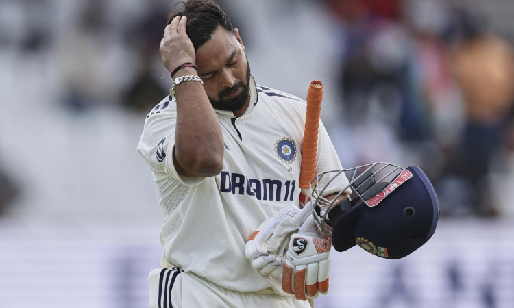 Pant reprimanded by ICC for showing dissent at umpires decision Pant reprimanded by ICC for showing dissent at umpires decision