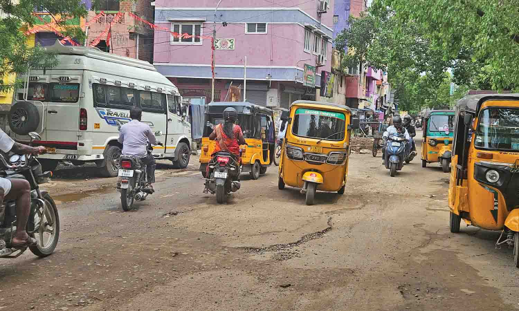Chennai Citizen Connect: Damaged roads in Tondiarpet await restoration Chennai Citizen Connect: Damaged roads in Tondiarpet await restoration