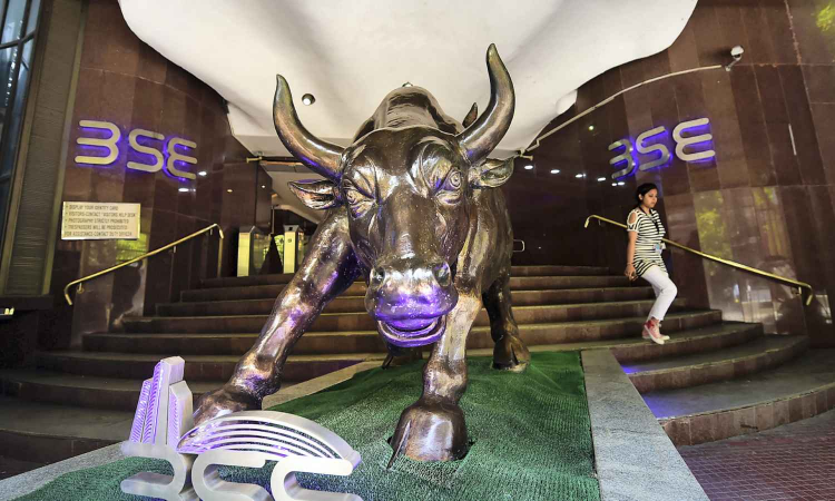 Markets tank on tariff jitters, foreign fund exodus; Sensex dives below 80k