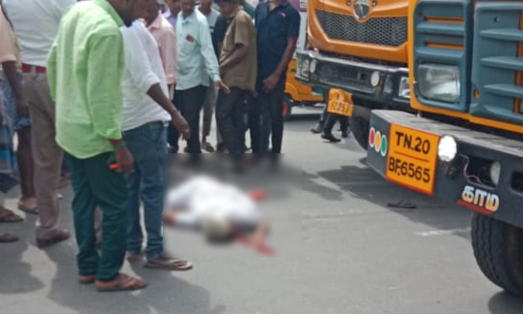 Elderly man killed by sand truck in Tiruvallur; wife injured Elderly man killed by sand truck in Tiruvallur; wife injured