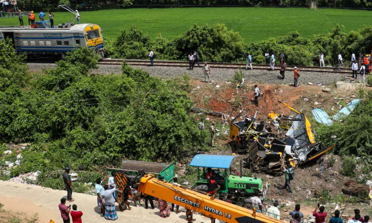TN train-van collision: Vaishnaw orders 15-day safety drive, mission mode interlocking TN train-van collision: Vaishnaw orders 15-day safety drive, mission mode interlocking