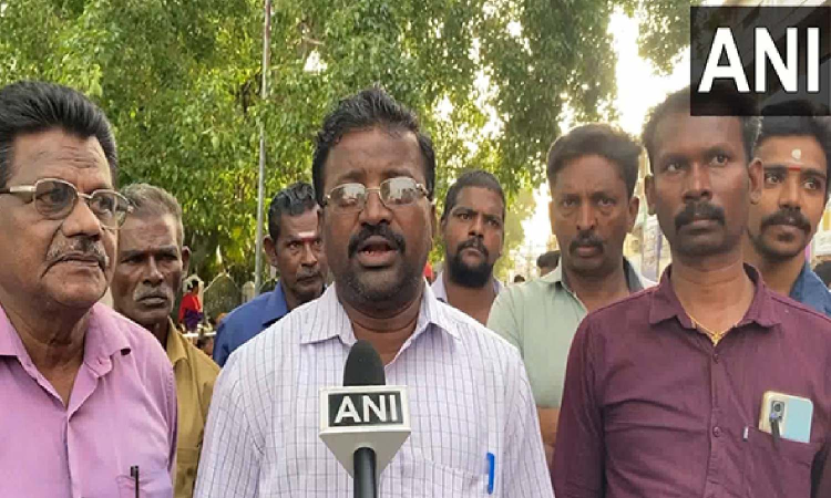 Thoothukudi: Sanitation workers press govt to implement promised changes Thoothukudi: Sanitation workers press govt to implement promised changes