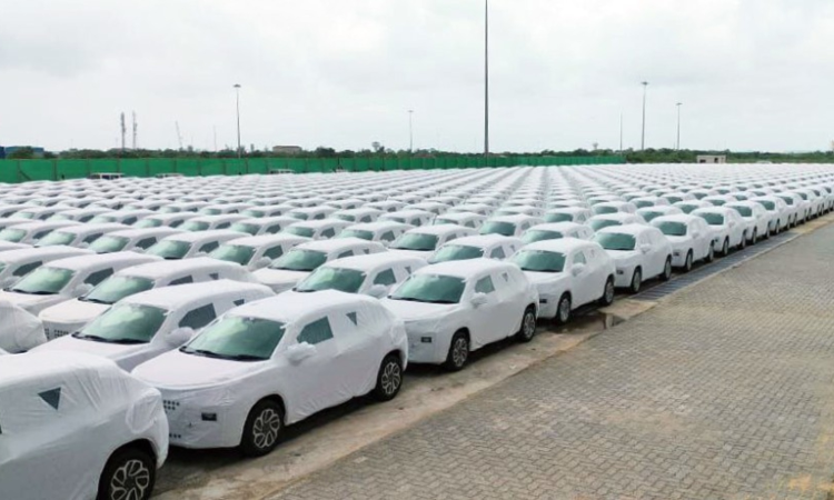 India’s Q1 passenger vehicle sales surge past one million mark for 2nd time in row India’s Q1 passenger vehicle sales surge past one million mark for 2nd time in row