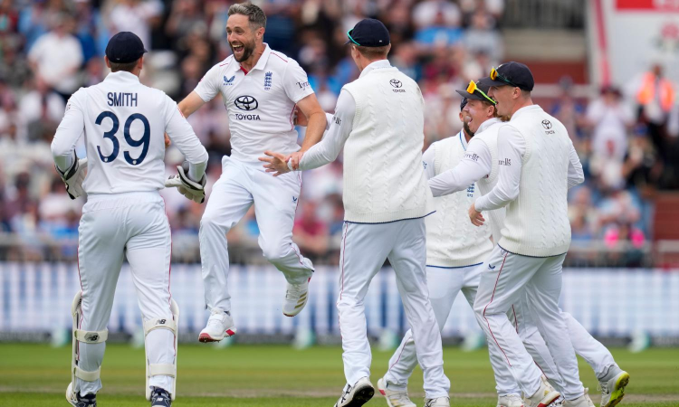 Stokes hundred leads England to 669, lead India by 311 runs Stokes hundred leads England to 669, lead India by 311 runs