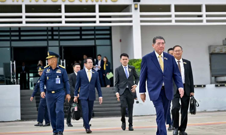 Cambodian, Thai leaders hold ceasefire talks in Malaysia as border violence enters fifth day