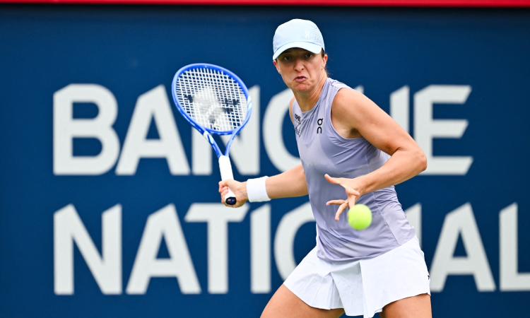 Swiatek easily advances in Montreal in first match since Wimbledon victory Swiatek easily advances in Montreal in first match since Wimbledon victory