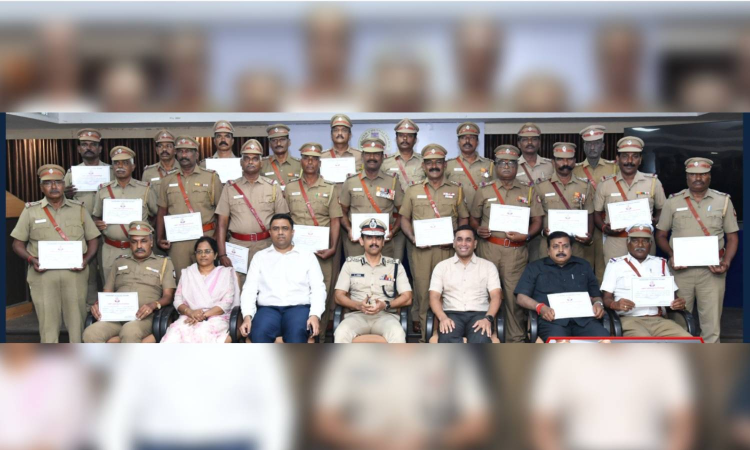 Chennai Commissioner lauds cops retiring after untainted service Chennai Commissioner lauds cops retiring after untainted service