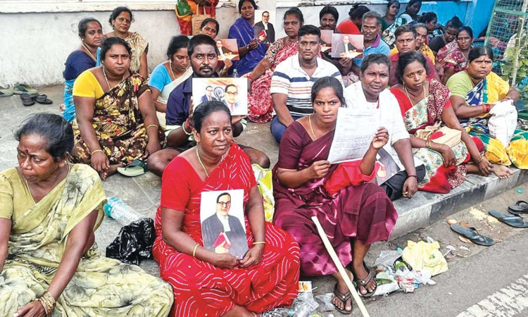 Cleanliness workers protest privatisation, lament job losses Cleanliness workers protest privatisation, lament job losses