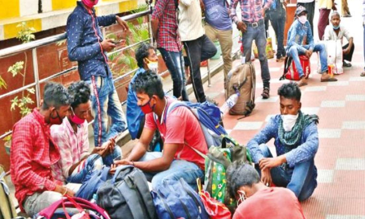 TN leaders alarmed over possible inclusion of Bihar guest workers in voter list TN leaders alarmed over possible inclusion of Bihar guest workers in voter list