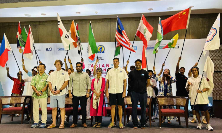 Jonty Rhodes praises Surfing’s rise as Asian Championship begins in Chennai Jonty Rhodes praises Surfing’s rise as Asian Championship begins in Chennai