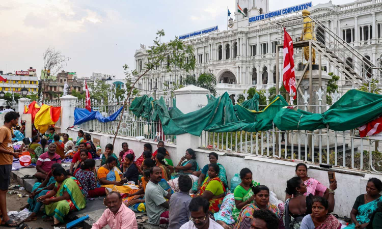 Celebrity support pours in as cleanliness workers protest enters day 12 in Chennai