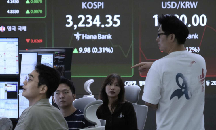 World shares mixed ahead of meeting between Trump, Putin