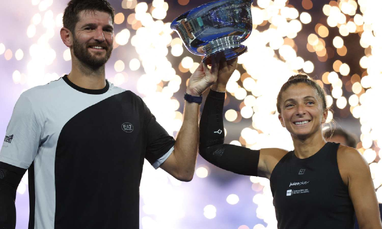Defending champions trump singles stars in early US Open mixed doubles Defending champions trump singles stars in early US Open mixed doubles