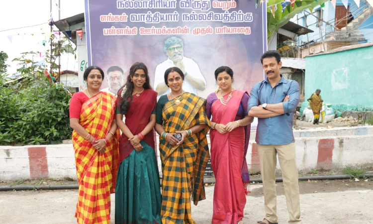 Kuttram Kadithal 2 sets: A family on and off camera Kuttram Kadithal 2 sets: A family on and off camera