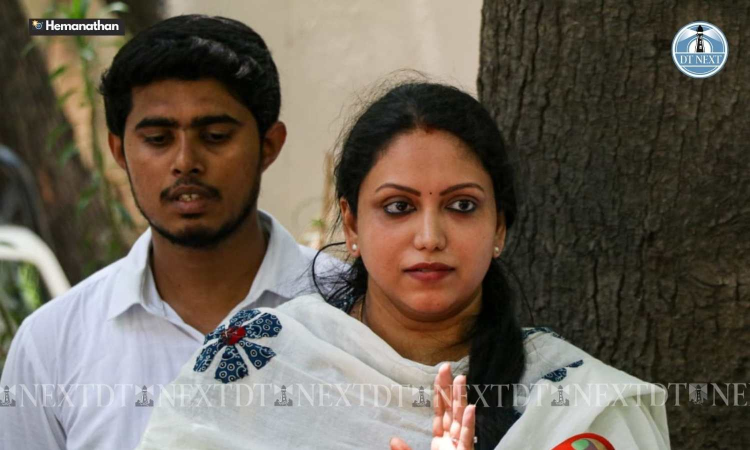 Joy Crizildaa accuses Madhampatty Rangaraj of cheating, files police complaint
