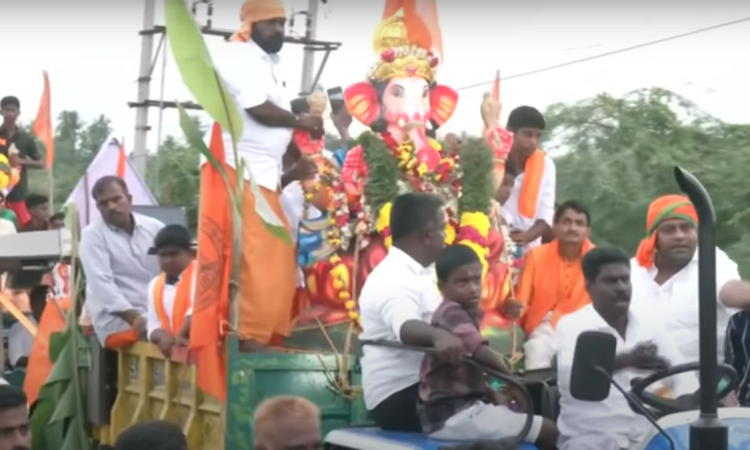 Muthupettai Vinayagar idol immersion rally passes off peacefully Muthupettai Vinayagar idol immersion rally passes off peacefully