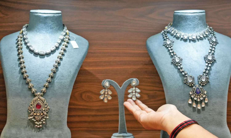 Silver skyrockets Rs 8,500 to hit record Rs 1.71 lakh/kg in Delhi